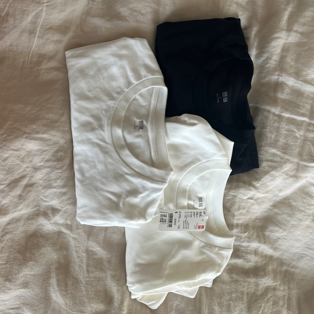 3 long sleeve Uniqlo shirts